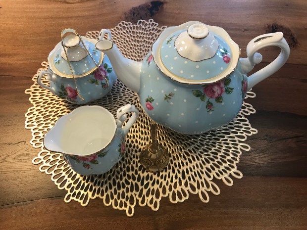 Royal Albert Blue Polka Dot